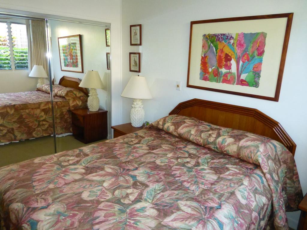Mahina Surf 220 By Redawning Aparthotel Lahaina Exterior foto