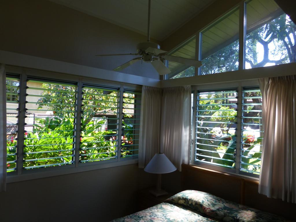Mahina Surf 220 By Redawning Aparthotel Lahaina Exterior foto
