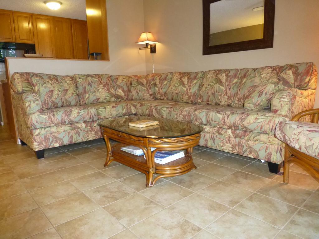 Mahina Surf 220 By Redawning Aparthotel Lahaina Exterior foto